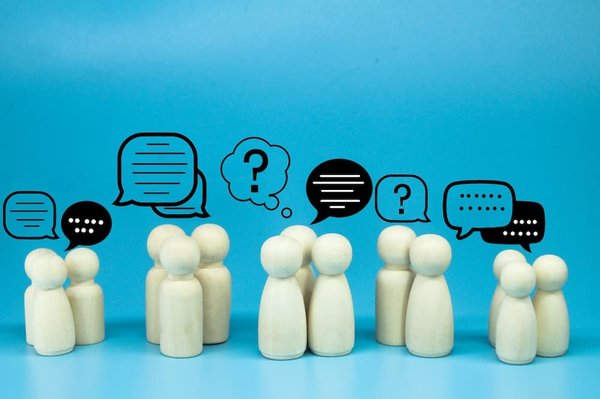 Quelles activités simples pour encourager l'interaction intergénérationnelle dans les communautés ?